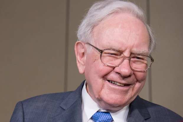 Amid COVID-19 Disaster, Warren Buffett Talks Up US, World Progress