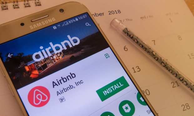 Airbnb has received $1 billion from investors