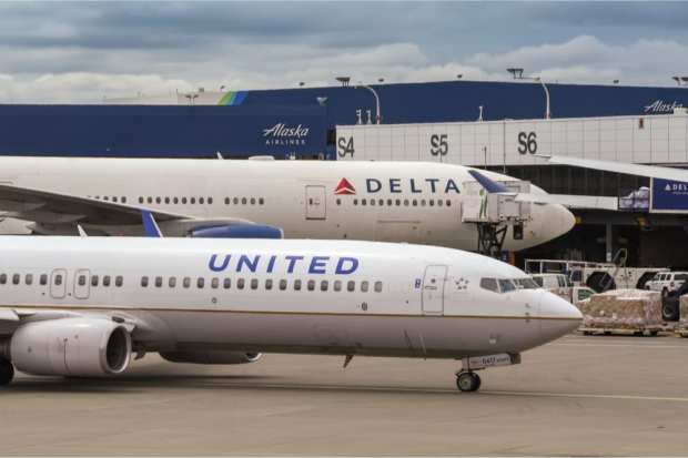 Delta, United airplanes