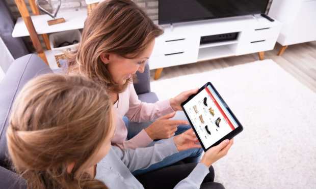 Digital Retail Shift Faces Growing Pains