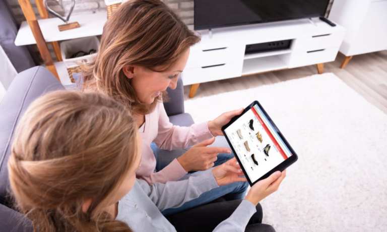 Digital Retail Shift Faces Growing Pains