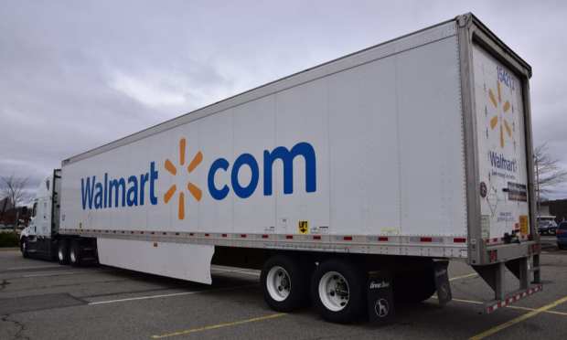 Amazon, Walmart Aim to Maintain Consumer Loyalty