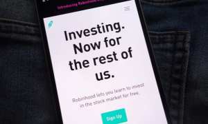 Robinhood Says Issue Resolved Despite Complaints