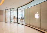 Apple To Restrict Occupancy, Require Masks With Store Reopenings