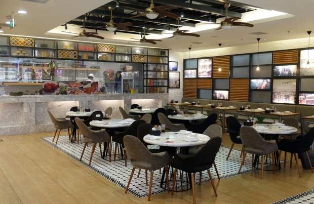 Does Less Traffic At China’s Mall Eateries Mean There’s Less Appetite For Retail?