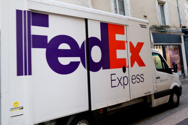 FedEx Imposes Limits To Stem Flood Of Deliveries