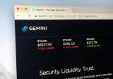 Bitcoin Daily: Gemini Teams With Samsung For Mobile Crypto Access; Russia Seeks To Put Mortgage Records On Masterchain