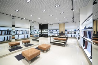 Retail Sales Weaker Than Expected, Deepening Recovery Concerns