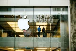 EU Investigates Apple Pay, App Store