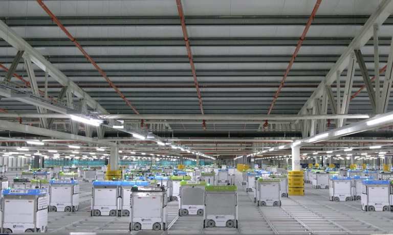 Kroger, Ocado To Build Regional High-Tech Fulfillment Centers