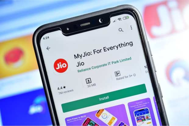 UAE Fund Pumps $1.2B Into Jio Platforms, India’s Telecom Giant