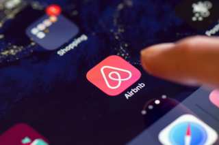 Airbnb CEO Sees Potential For 2020 IPO Amid Bookings Rebound
