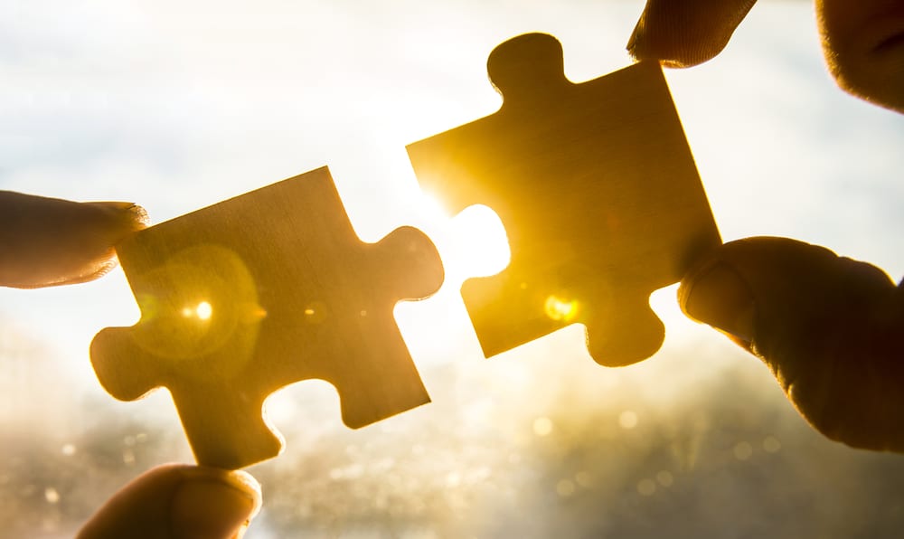 Banks Embrace Real-Time Data Connectivity With Third-Party FinTechs