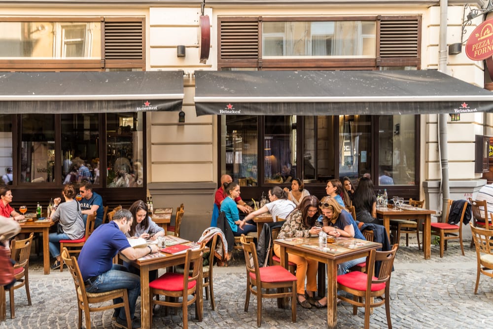 Study: Higher Spending On Dining Out Could Forecast A Rise In The Virus