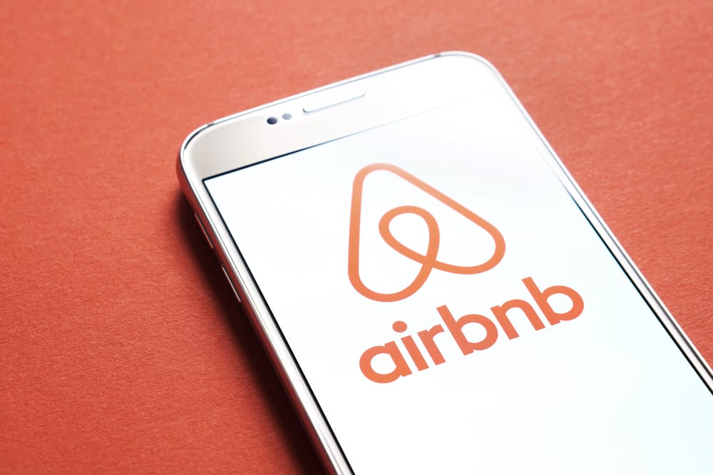 Airbnb Offered A Novel Way To Go Public 