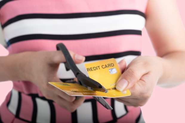 Synchrony CEO Warns Of US Credit Card Default Crisis