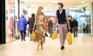 June Retail Sales Rise 7.5 Pct From May