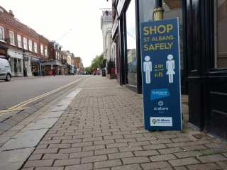 UK Retailers To Reduce Workforces