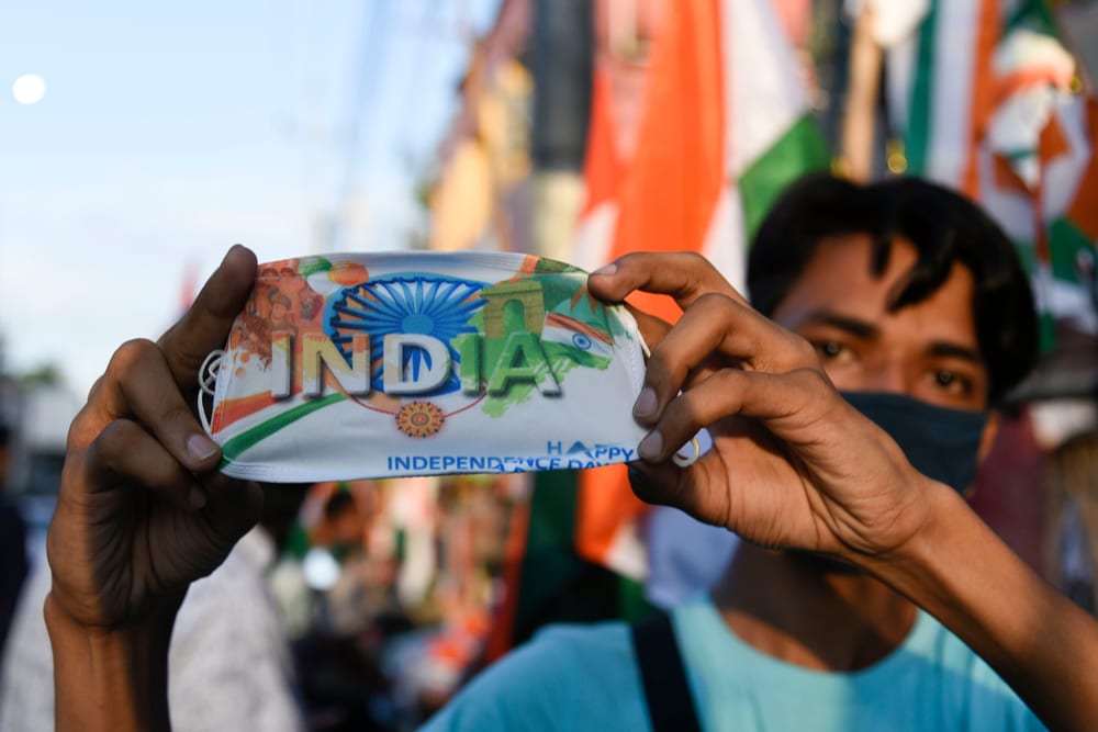 India’s GDP Shrinks 24 Pct In Second Quarter