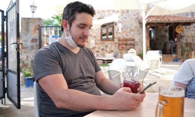 Restaurant Alcohol-To-Go Sparks Change In US Public Drinking Laws