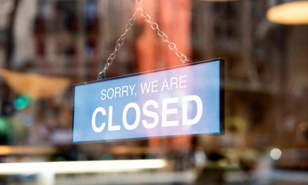 Bankruptcy-Bound Firms Grant Hefty Exec Bonuses