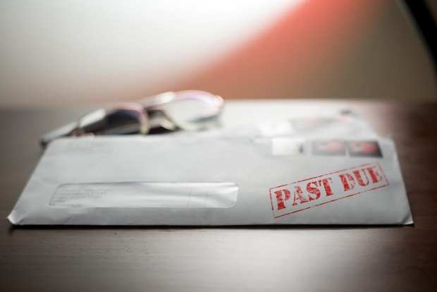 US Household Debt Drops For First Time Since 2014