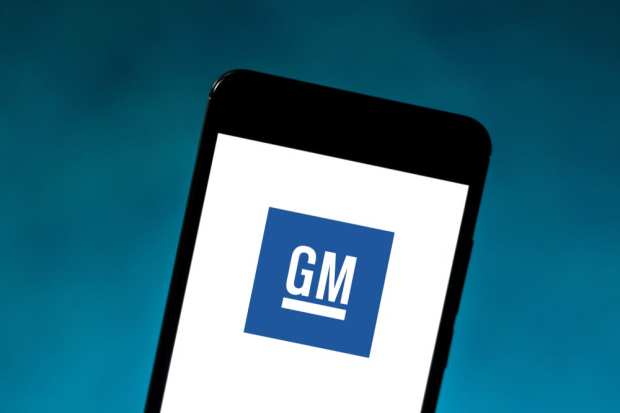 Goldman, Barclays Compete For GM’s Card Business
