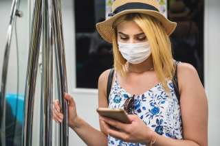 NY Transit Seeks Apple’s Help With iPhone Mask Problem