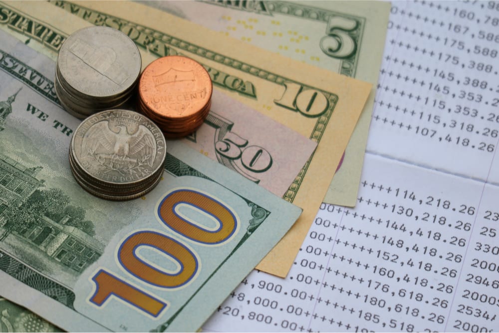Report: US Median Income Up, Poverty Rate Down In 2019