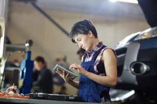 Digital Drive: PartsHawk Turbocharges Its Data