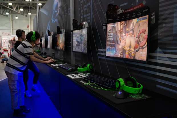 Gaming Hardware Maker Razer Eyes Banking Licenses In US, Europe