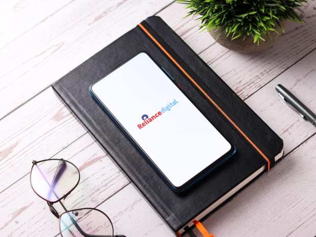 Reliance Offers Amazon $20B Stake In Retail Division