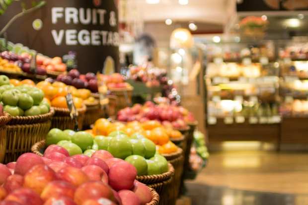 Amazon, Whole Foods, ALDI Open Grocery Stores Despite Pandemic