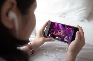 Using Live Online Performances To Build A New Middle Class Of Musicians