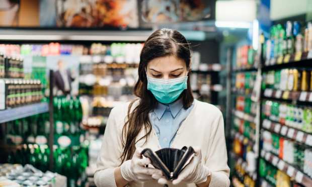 US Jobless Claims Rise By 53,000 To Hit 898,000