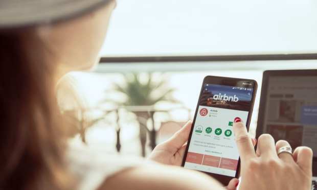 Report: Airbnb Will Proceed With IPO Despite Spike In COVID Cases