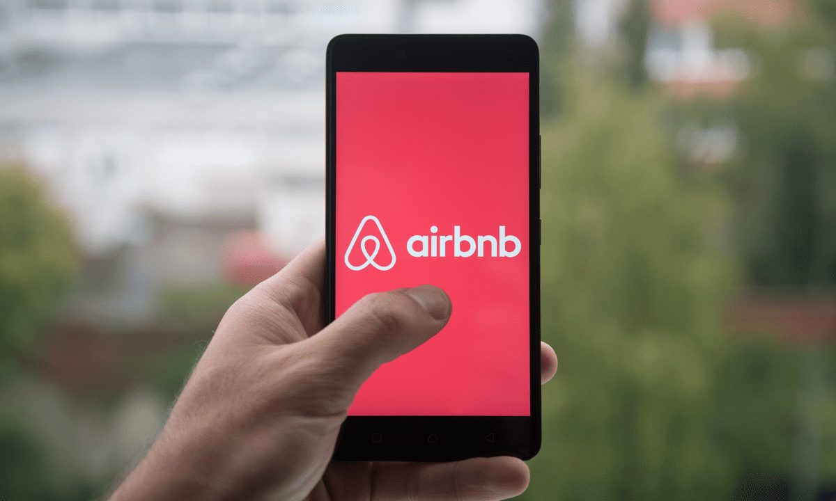 Airbnb Shares Soar Over 110 Pct On First Trading Day