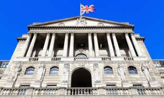 BoE Shows Sharp Post-Holiday Decline In UK Card Spending