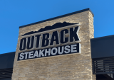 Outback Steakhouse Debuts Curbside Gift Card Concierge