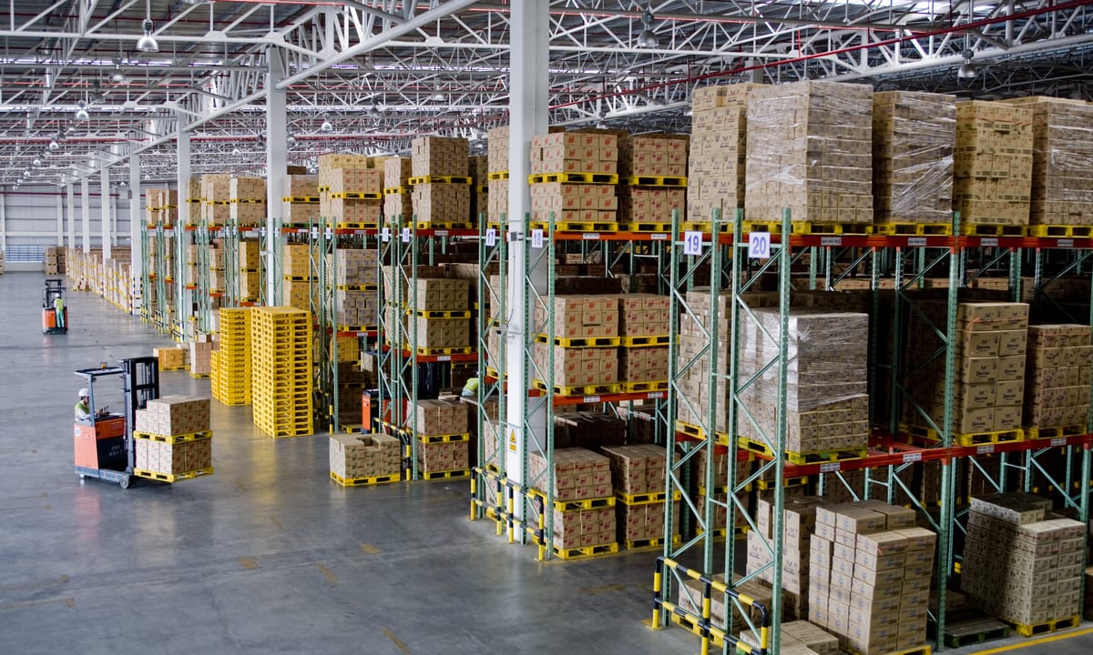 Today In B2B: Slowdowns Hit B2B Payment Terms, Warehouse Shipments
