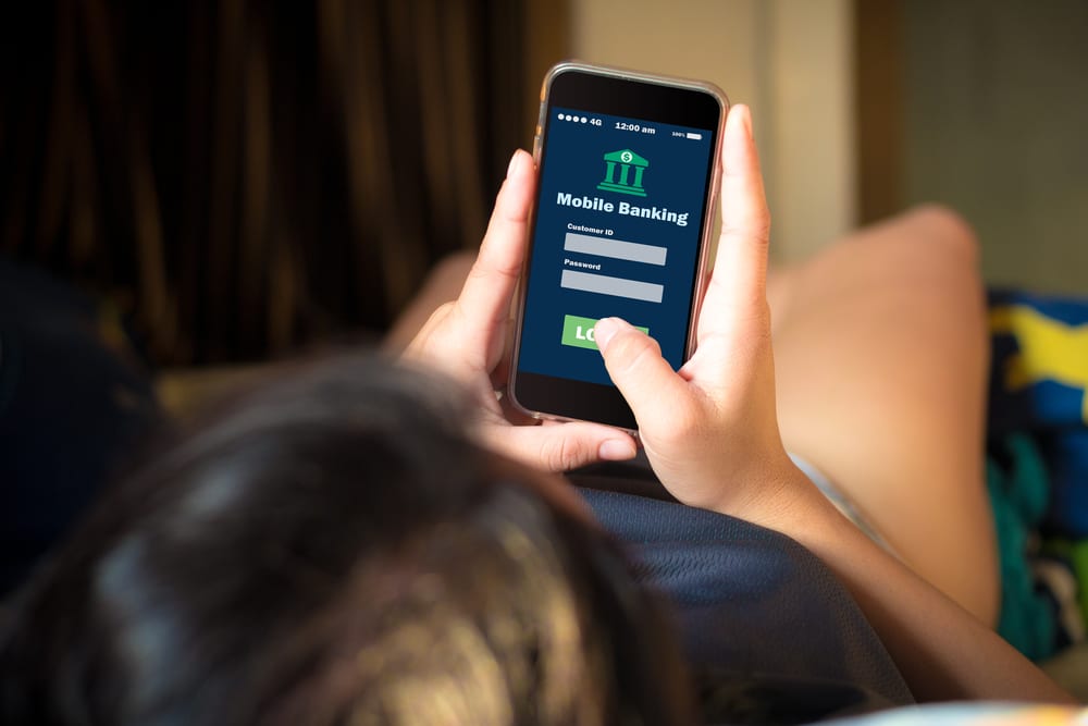 Deep Dive: Why Instant, Mobile Disbursements Are Key To Keeping Unbanked Consumers Financially Engaged