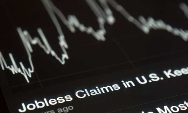 US Jobless Claims Down Slightly Despite COVID Uptick