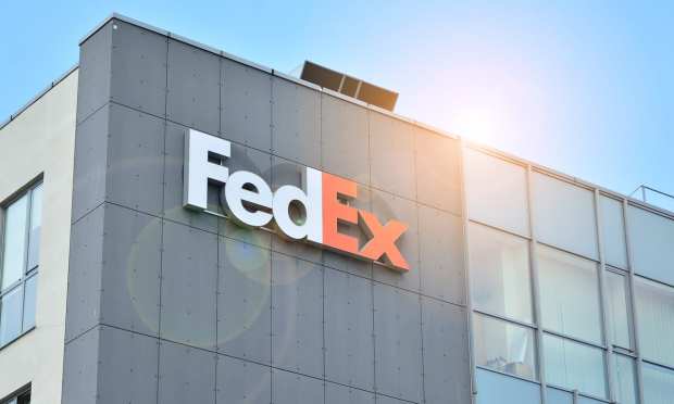FedEx Wraps Up ShopRunner Purchase
