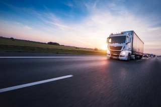 Indie Truck Drivers Steer FinTech Toward Cash Flow Innovation