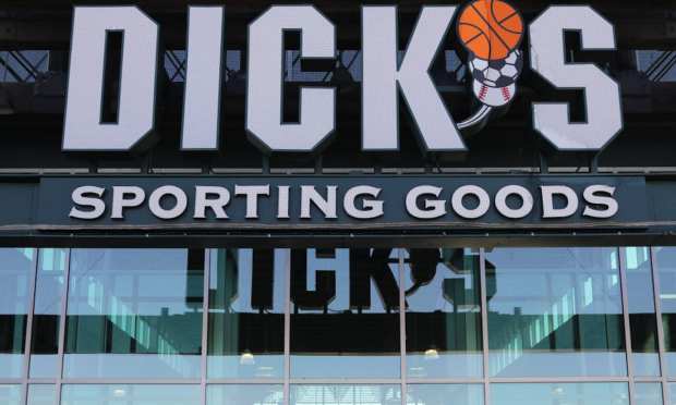 Dick’s Sporting Goods Partners With Instacart For Same-Day Holiday Delivery 