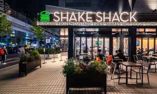 Shake Shack Eyes Expansion With Curbside Pickup, Digital Ordering In Plans