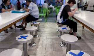 Restaurants Saw Record-Low Sales, Traffic The Week Before Christmas