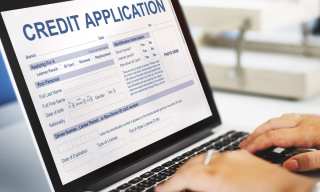 NY Fed: Credit Applications, Acceptances Plunge During Pandemic