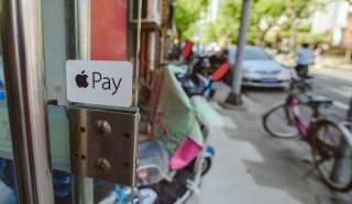 Is It Time For Apple To Allow Others Access To The iPhone NFC Chip?