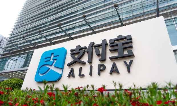 Trump Bans Transactions With Alipay, Other Apps